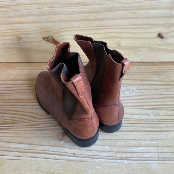 COLE HAAN Brown Small Heel Ankle Boots - Picture 3 of 7